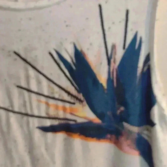 APT. 9 tank top size small cream‎ w/blue graphic print - Picture 3 of 4